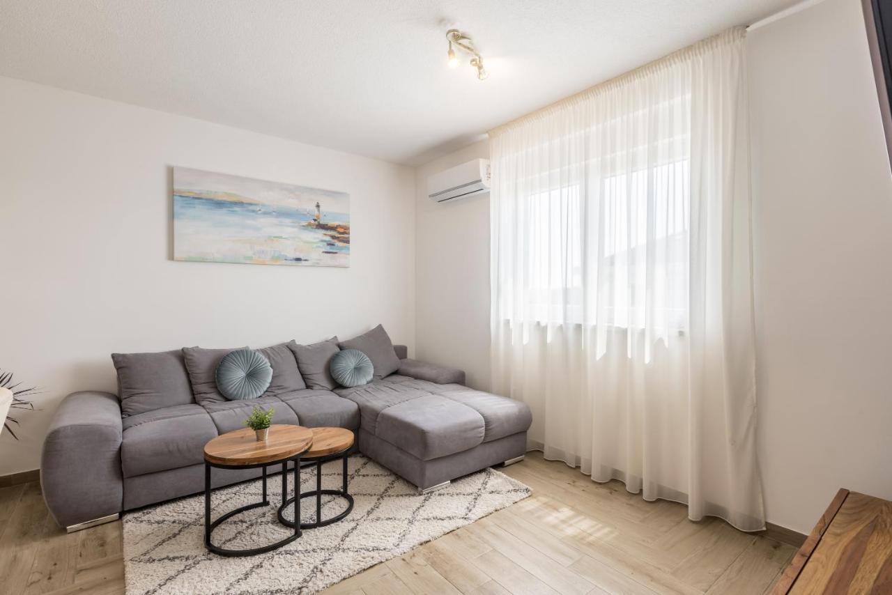 Apartment Vigo Каштела Екстер'єр фото