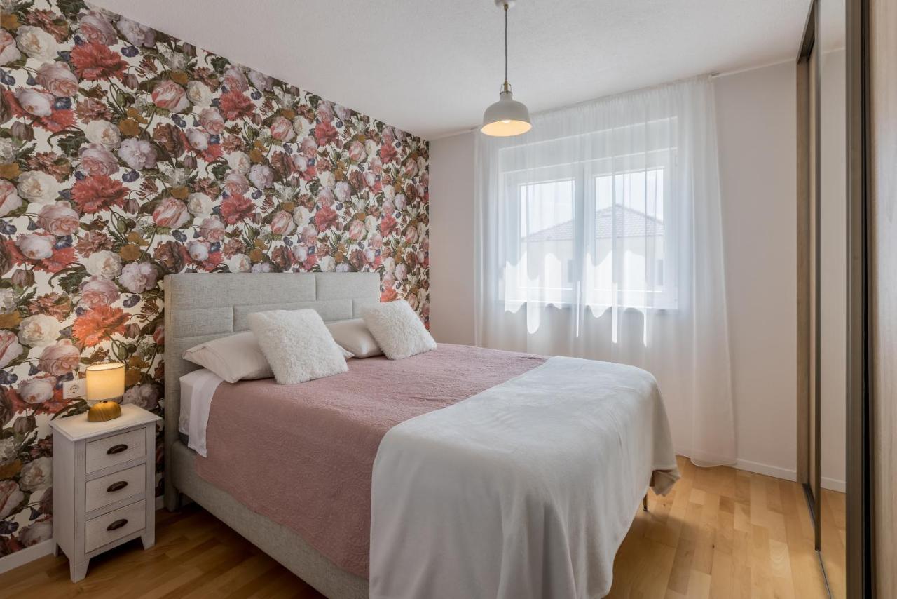 Apartment Vigo Каштела Екстер'єр фото